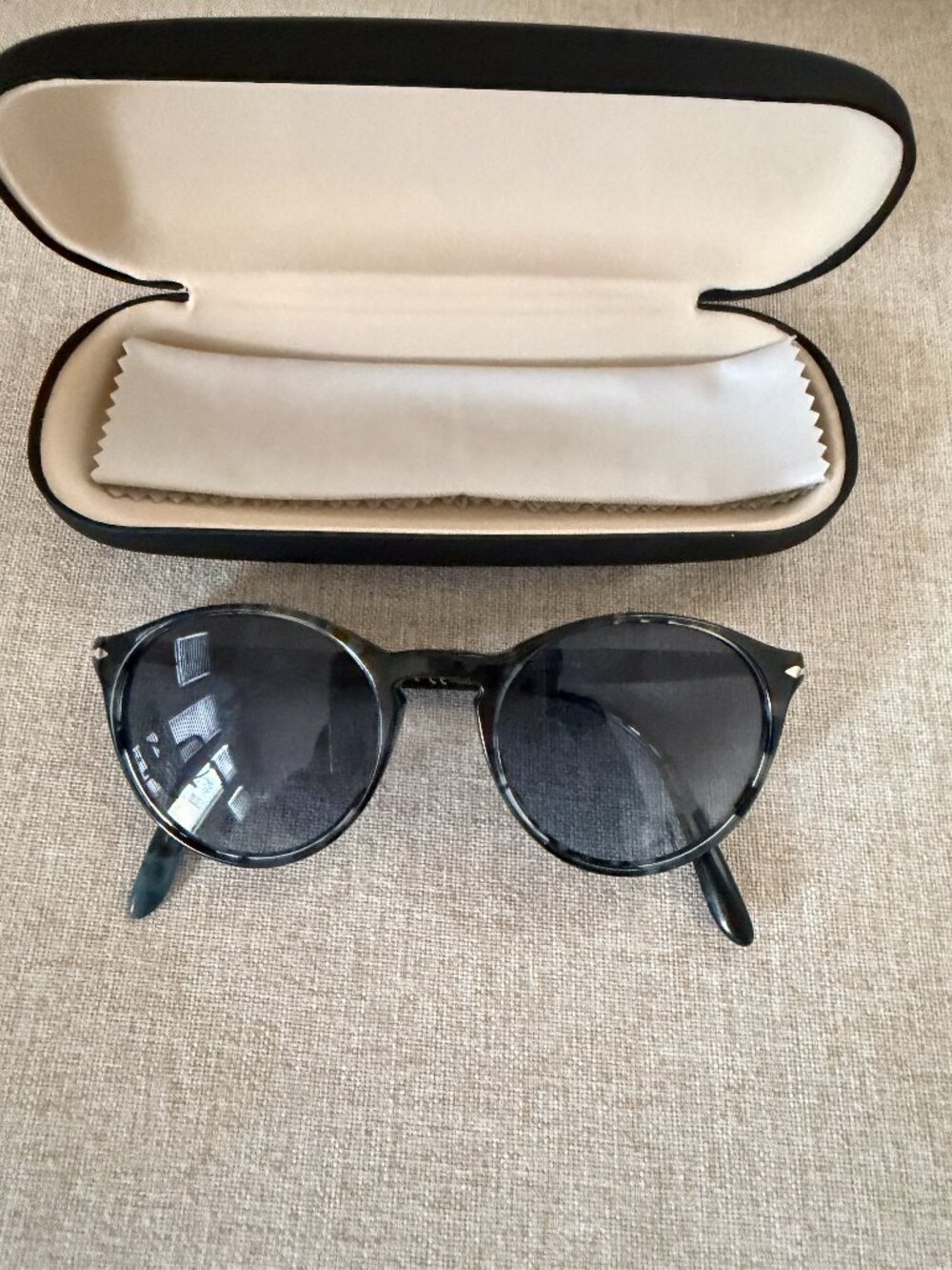 Persol 3092SM 50-19 145 Sunglasses Blue Tortoise Frame, Gradient Blue Lenses